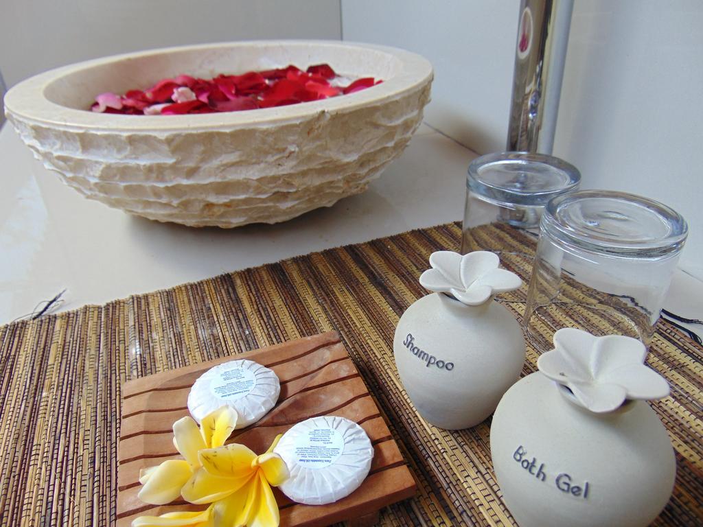 Starfish Lembongan Hotel Екстериор снимка