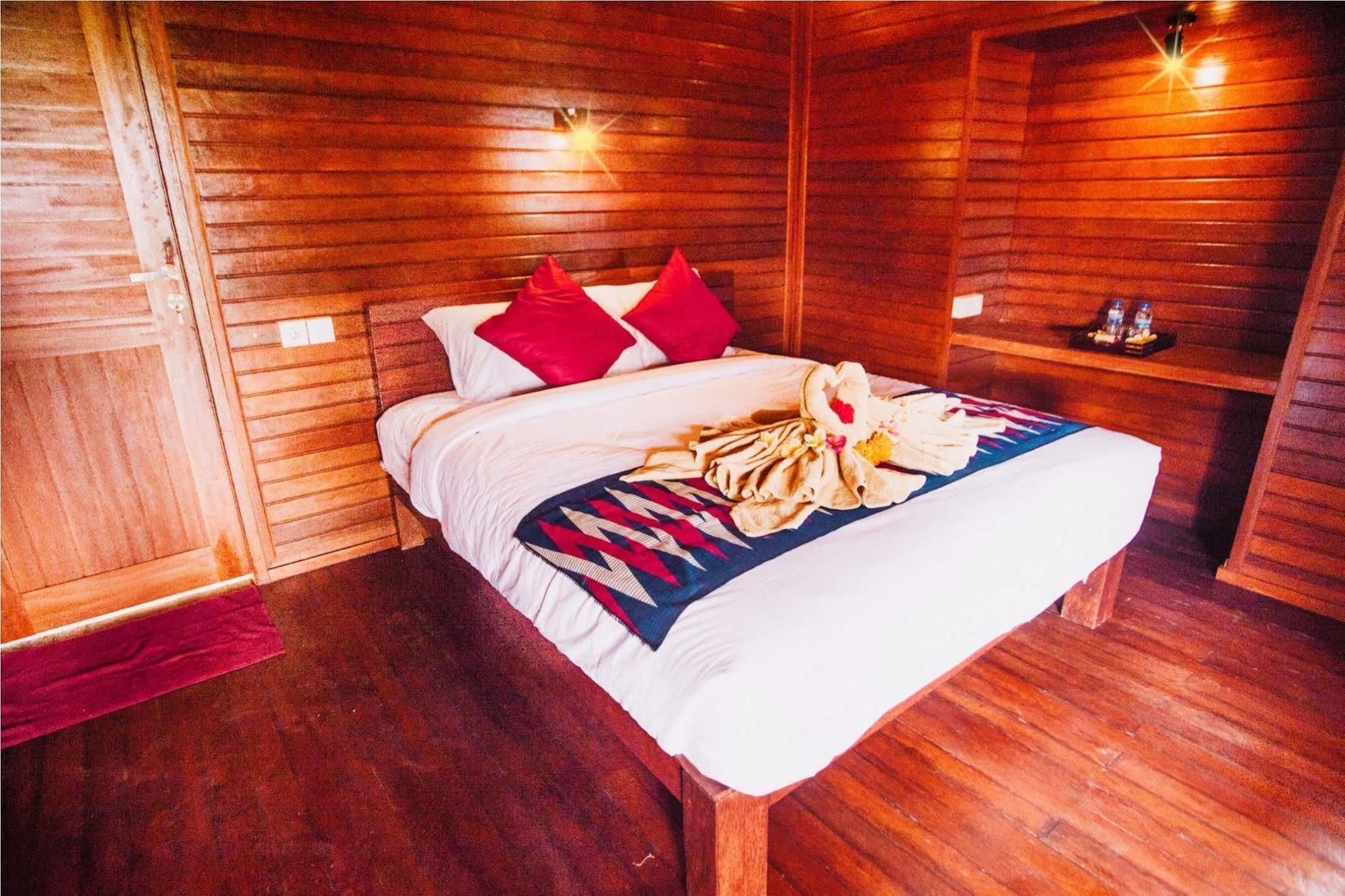 Starfish Lembongan Hotel Екстериор снимка