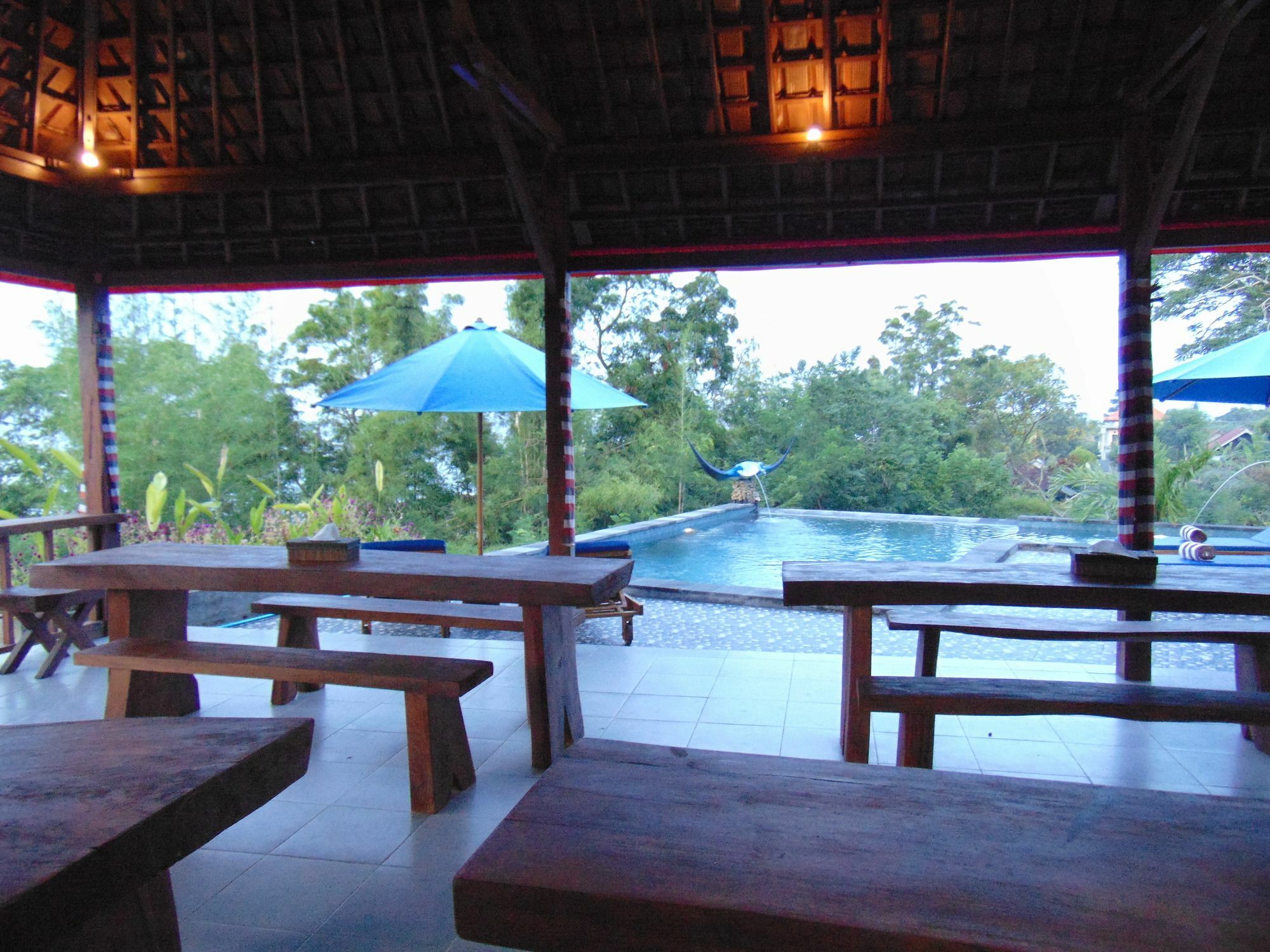 Starfish Lembongan Hotel Екстериор снимка